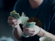 Eva tám - Thu nhập khiêm tốn vẫn tiết kiệm được cả đống tiền với những cách này