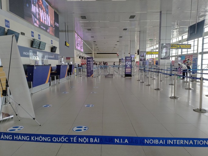 Sân bay quốc tế Nội Bài (Hà Nội) vắng bóng hành khách - Ảnh:Phan Công