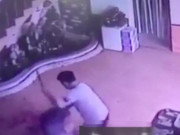 Tin tức - Ám ảnh clip người phụ nữ bị nhân tình chém xối xả trong nhà nghỉ ở Ninh Bình