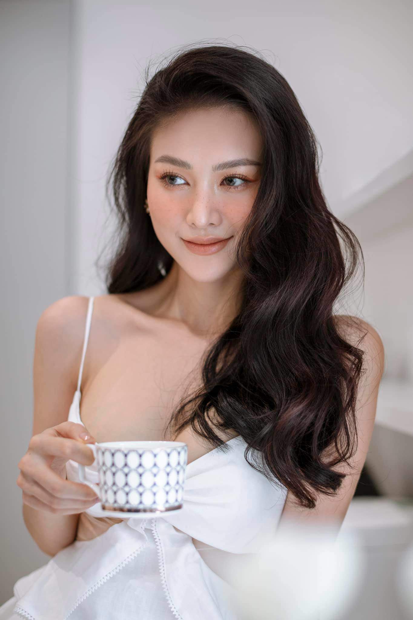 Rẻ-Đẹp-Dễ: Hoa hậu Phương Khánh tóc rụng cả mảng, nhìn công đoạn chữa hói mới không ai ngờ - 3