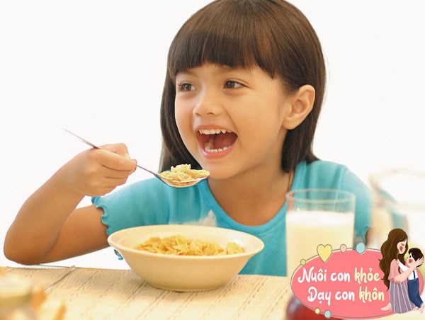 Bé gái bị sốt vì ăn canh quá nhiều, 3 món canh mẹ không nên cho con ăn - 8