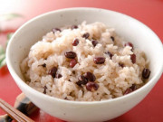 Sức khỏe - Nấu cơm chỉ cần cho một trong 3 thứ này đảm bảo quý như thuốc bổ