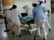 Bà bầu - Đang nằm chờ sinh, sản phụ nói một câu làm bác sĩ la lớn, xin mở đường vào phòng mổ