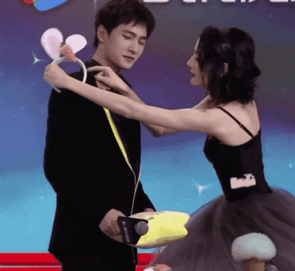 Những khoảnh khắc amp;#34;ngọt hơn mậtamp;#34; của cặp đôi hot nhất phim Trung 2021, ai xem cũng amp;#34;phát cuồngamp;#34; - 27