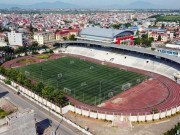 Clip Eva - Cận cảnh sân vận động, bến xe được Hà Nội trưng dụng thành nơi trung chuyển nông sản