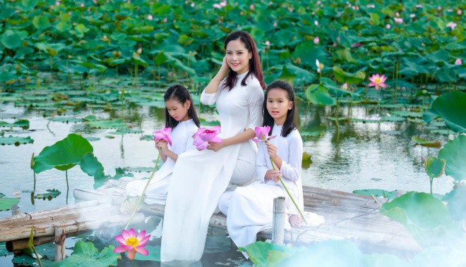 Đặng Thùy Giang tin với tinh thần đoàn kết, quyết tâm và ý thức bảo vệ sức khỏe, Việt Nam sẽ sớm chiến thắng dịch bệnh.