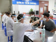 Tin tức - Thực hư thông tin nữ NV ngân hàng F0 ở Hà Nội "đưa 2.000 người đi tiêm vắc-xin phòng COVID-19"