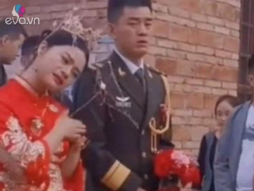                               Clip: Cô dâu có hành động khiến chú rể rớt nước mắt trong đám cưới 