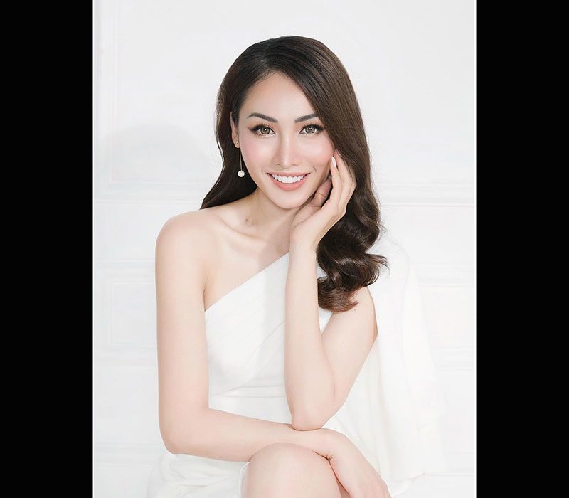 Với nhan sắc và chiều cao lý tưởng 1m75, người đẹp từng đoạt được giải Đồng Siêu mẫu Việt Nam 2013. Đây cũng là bước ngoặc để Ngọc trở thành gương mặt được nhiều NTK yêu thích và cộng tác cùng.
