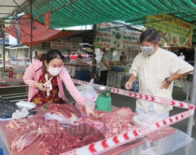 Chợ truyền thống hoạt động trong điều kiện an toàn phòng chống dịch