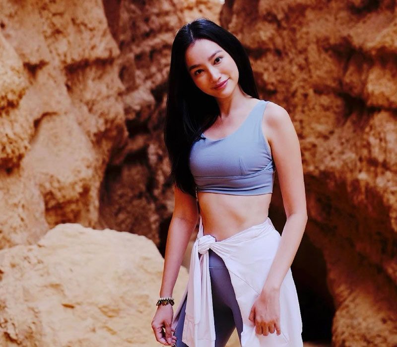 Trương Chi Trúc Diễm còn đoạt giải Hoa Hậu Thời Trang tại Miss Earth với phong cách ăn mặc nữ tính, sang trọng và bắt kịp nhiều xu hướng mới.
