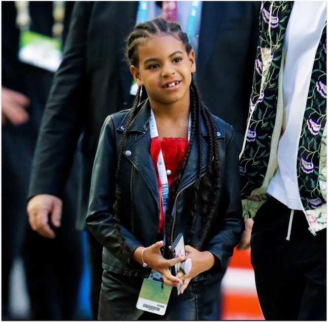 Nhiều người nhận định sau này Blue chắc chắn sẽ tỏa sáng khi nối nghiệp bố mẹ.