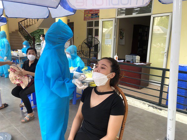Hà Nội tiếp tục ghi nhận ca mắc mới qua xét nghiệm sàng lọc cộng đồng.