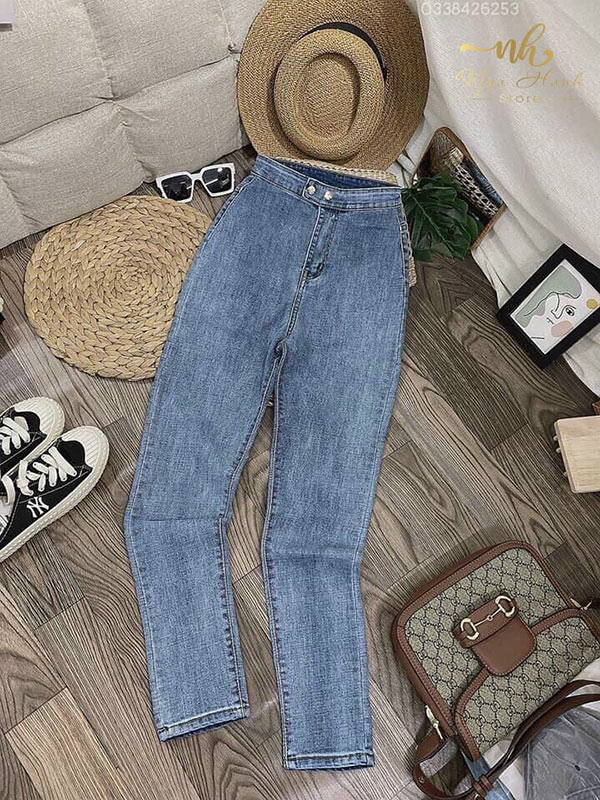 Nga Hạnh Store mang phong cách thời trang ấn tượng đến với bạn trẻ.