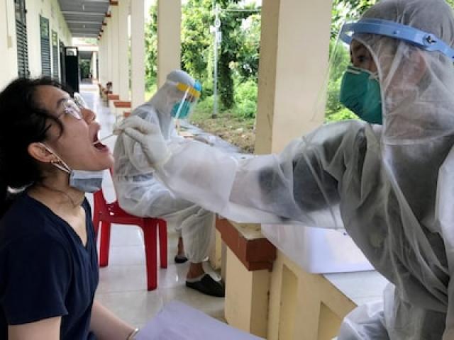 Người phụ nữ F1 ở Đống Đa tự đi xét nghiệm ra dương tính, Hà Nội 17/8 có 60 ca