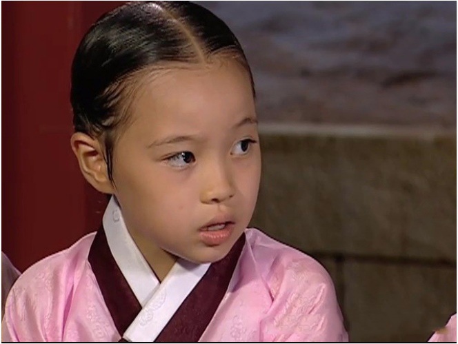 Khi tham gia tác phẩm, cô bé mới 7 tuổi.