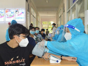 Sức khỏe - Ở nhà huyết áp bình thường, đi tiêm vắc-xin bỗng tăng vù vù, hóa ra vì một hội chứng lạ