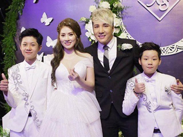 Cả 2 từng công khai hình ảnh 2 quý tử trong đám cưới vào năm 2019. Khi đó, vợ Lâm Chấn Khang hài hước tâm sự với bạn: Chị không hiểu sao thằng giống mẹ, thằng giống ba nữa đó em, mà tính tình ăn uống cũng giống nữa, thấy mắc cười lắm em, như bản sao ý.