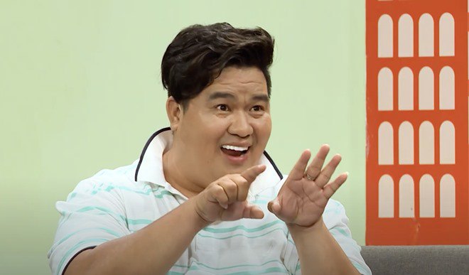 Hoàng Mập tiết lộ con gái 13 tuổi từng bắt bà xã trang điểm lúc 5 giờ sáng chỉ để họp phụ huynh.