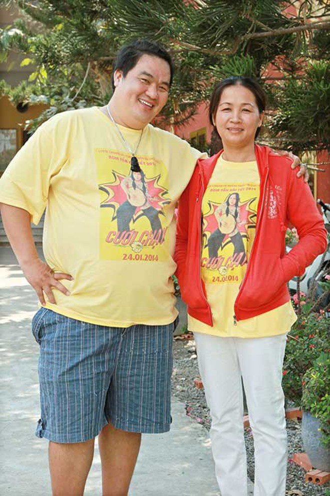 Sự giản dị bề ngoài khiến bà xã nam diễn viên từng bị nhầm là... giúp việc.