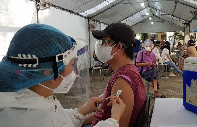 Thành phố đang đẩy nhanh tiến độ tiêm chủng vắc xin COVID-19 với mục tiêu sớm đạt miễn dịch cộng đồng.