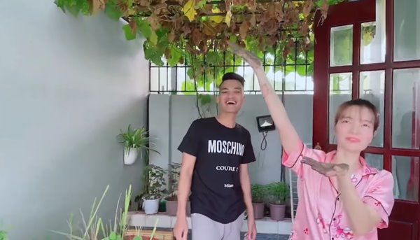 Mạc Văn Khoa làm vườn trong biệt thự đi thuê, khoe thành quả đầu tiên vượt mong đợi - 4