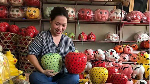 Ngân gốm tự nhận mình là nữ hoàng làng gốm Bát Tràng.