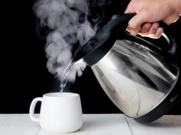 Uống 2 loại nước này thường xuyên dễ mắc ung thư thực quản, bỏ ngay kẻo muộn