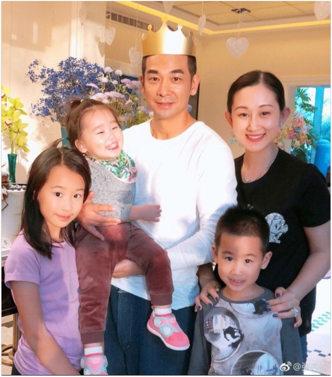 Gia đình hạnh phúc hiện tại của Triệu Văn Trác.