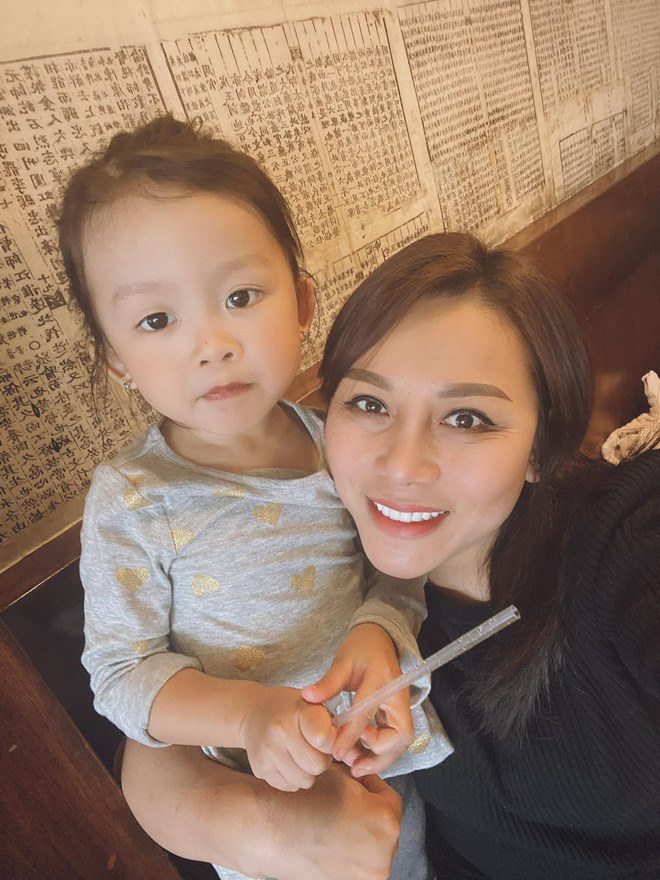 Hoàng Anh nói không đủ tiền nuôi con, bị triệt đường: Phản ứng của vợ cũ và khán giả - 12