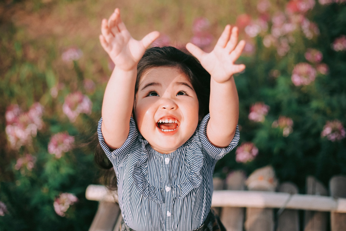 Tên lót chữ Anh cho bé gái. (Ảnh minh họa)