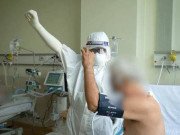 Clip Eva - Bài tập vật lý trị liệu có thể giúp bệnh nhân COVID-19 ngăn chuyển nặng