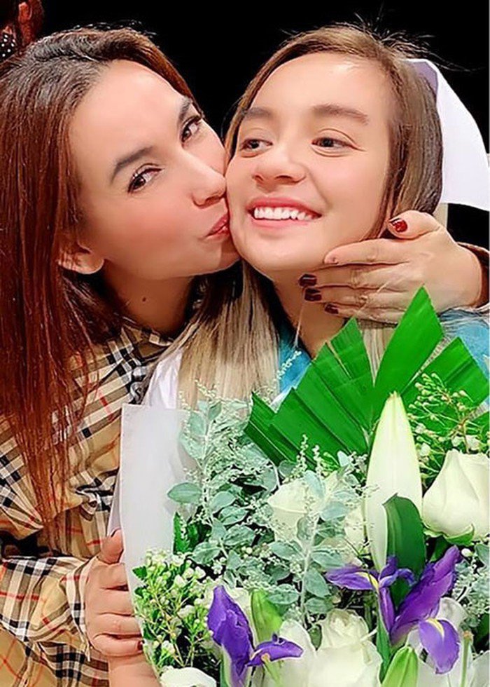 Con gái ruột Phi Nhung chơi với Xuân Mai, dắt nhau đi làm một điều khiến mẹ amp;#34;tức muốn chếtamp;#34; - 3