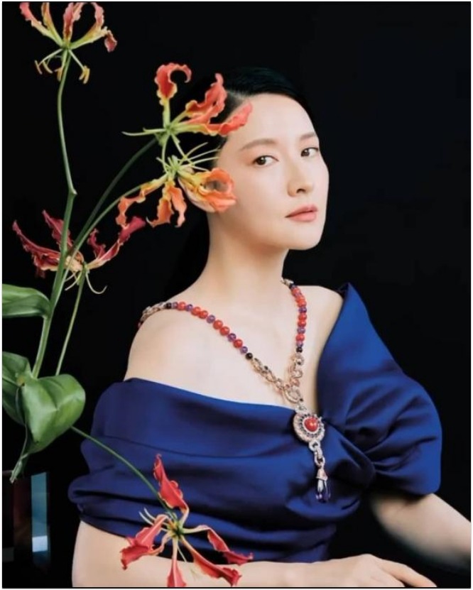 Lee Young Ae ở tuổi 50 có còn là quốc bảo nhan sắc?