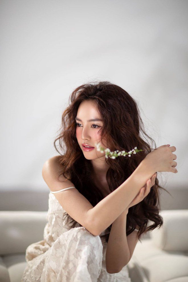 Những hình ảnh mới vô cùng xinh đẹp vừa được Lan Ngọc đăng tải.