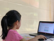 Tin tức - Con vào lớp 1 "mắc kẹt" ở Hà Nội: "Tôi từng nghĩ đến chuyện cho con nghỉ học một năm"