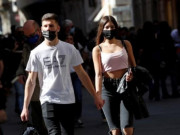 Tin tức - Quốc gia châu Âu từng là tâm dịch, nay dần sống chung với Covid-19