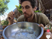 Xem ăn chơi - Loại quả được anh Tây khen "ngon hơn trà sữa", ăn xong chỉ thốt lên được 1 từ