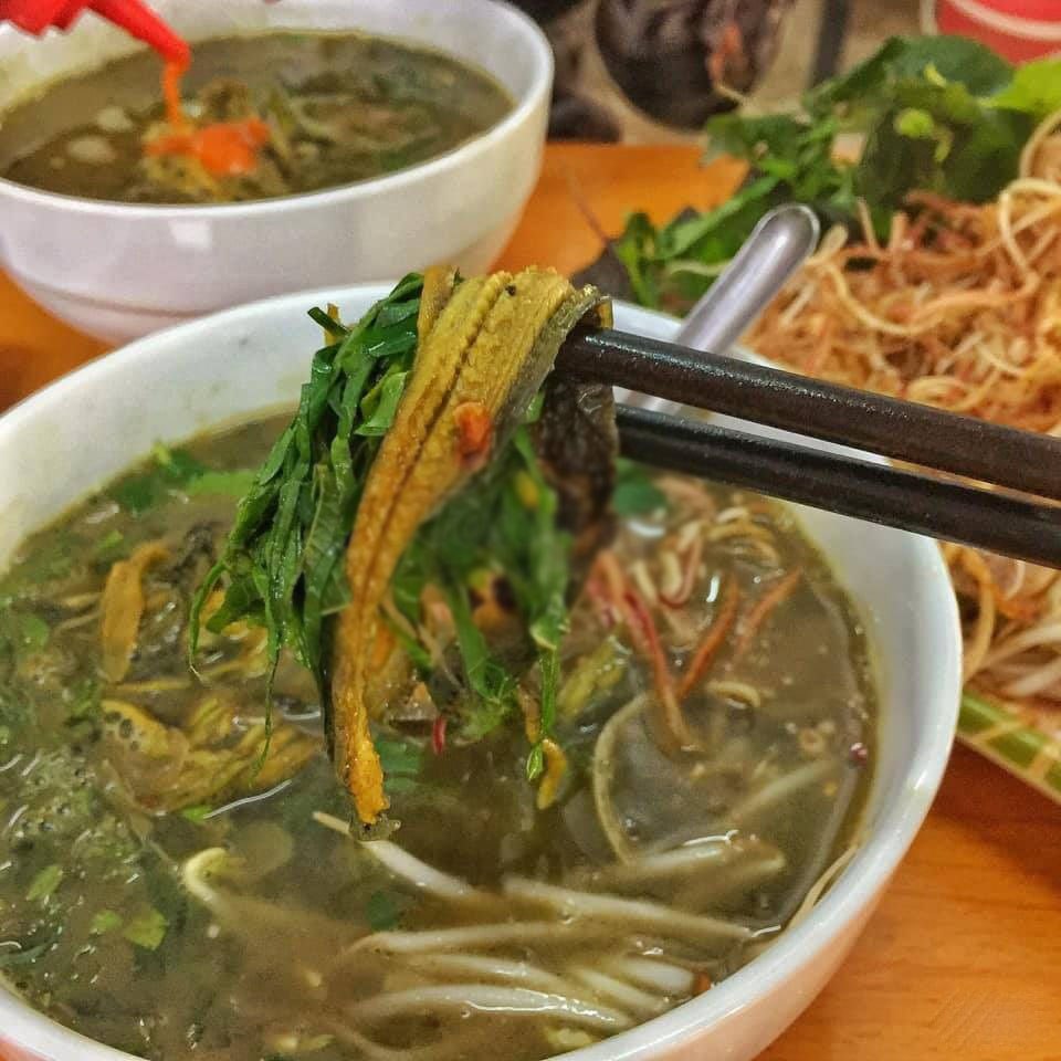 Về Ninh Bình xì xụp bát miến lươn ngon nức tiếng, bí quyết đến từ cách nấu nước dùng - 2