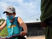 Tin tức - Bé trai bị giữ lại chốt kiểm dịch nghẹn ngào: "Mẹ con mất rồi" và sự thật không ai ngờ