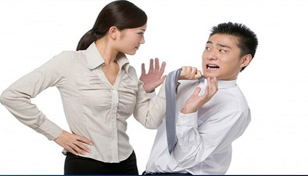 Người chồng lo lắng sợ vợ biết chuyện mình từng quan hệ ngoài luồng về lây bệnh cho vợ.