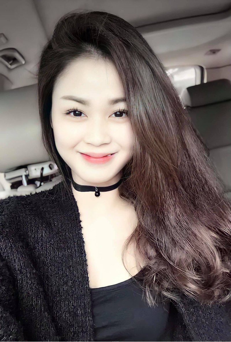 Nếu không nói chắc cũng khó ai nhận ra đây là dung nhan của nữ chính phim Hướng Dương Ngược Nắng. Cô nàng sở hữu nước da trắng sứ với những đường nét tinh nghịch như răng khểnh và đôi mắt cười.