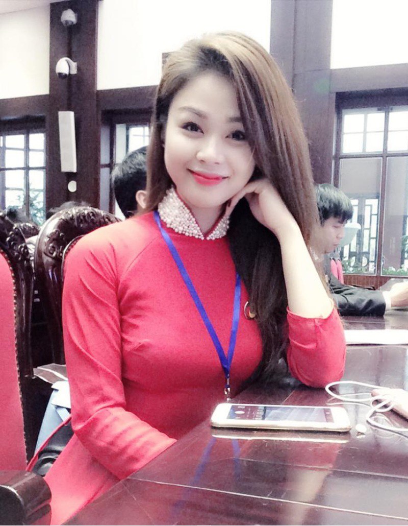 Thời còn là sinh viên, nhan sắc này cũng được viết vào danh sách hotgirl xinh đẹp và duyên. 