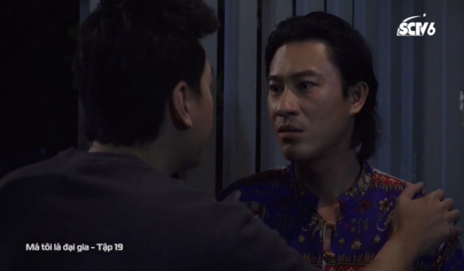 Chí Bình cầu cứu Chí Hùng sau khi bị vợ đuổi ra khỏi nhà.