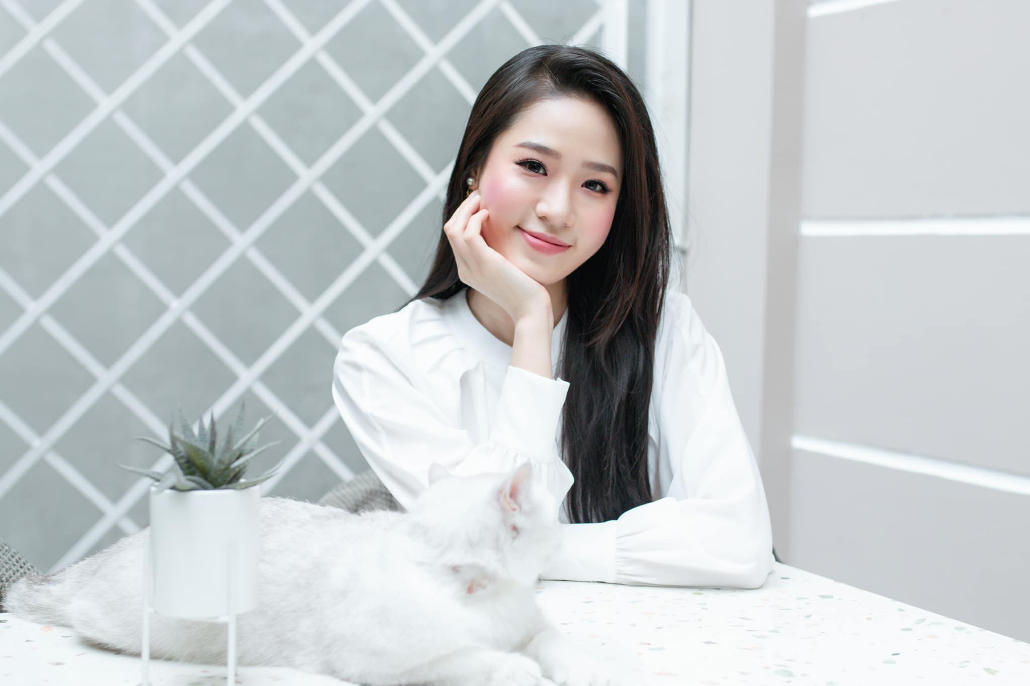 Nữ MC đạt nhiều thành tích từ khi còn trên ghế nhà trường.