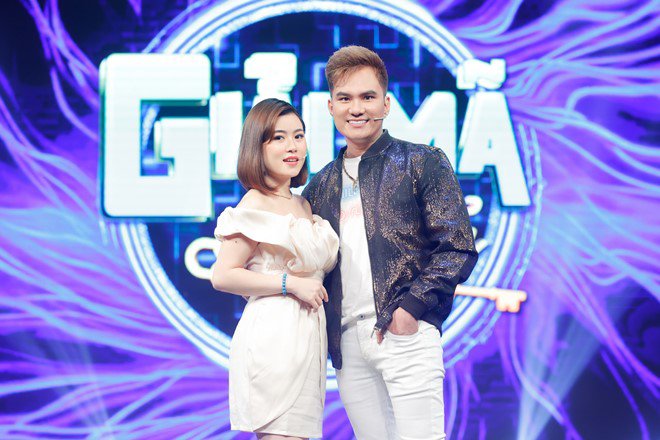 Lâm Chấn Huy và vợ kém 13 tuổi tại chương trình.