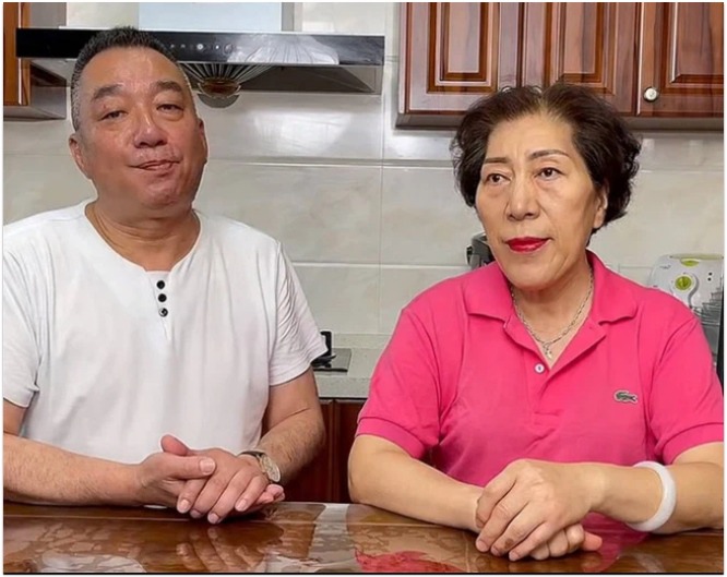 Bố mẹ Kiều Nhậm Lương chia sẻ về ngoại hình hiện tại.