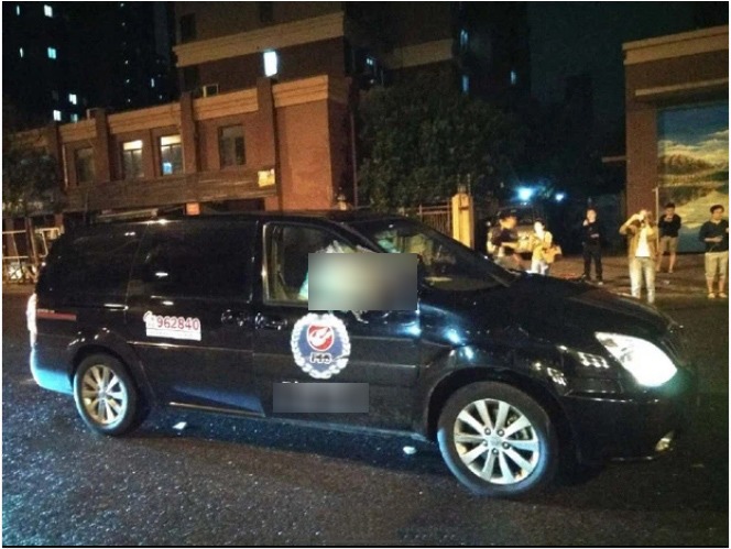 Xe chở thi thể của Kiều Nhậm Lương.