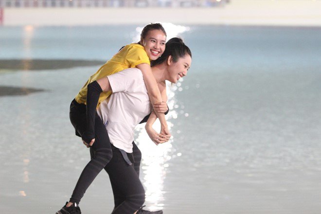 Running Man: Lan Ngọc ngủ trên sofa thấy thương, 3 sao nam nằm chung bị fan bình luận amp;#34;nhạy cảmamp;#34; - 15