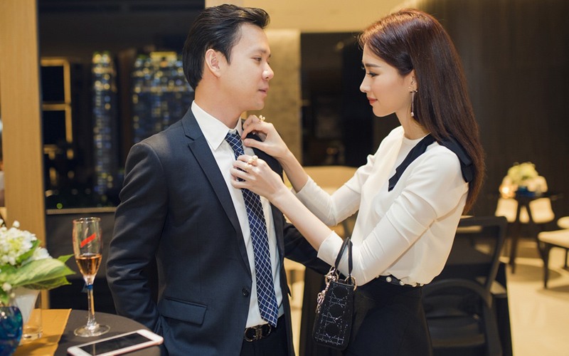 Sau 4 năm kết hôn, Đặng Thu Thảo lui về chăm sóc tổ ấm cùng doanh nhân Trung Tín. Chồng cô cũng rất tự hào, thường xuyên dành lời khen bà xã.